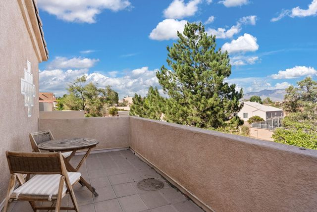 10904 Snowbird Drive NW, Albuquerque, NM 87114