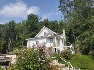 524 Morey Park Hill Road, Schodack, NY 12123