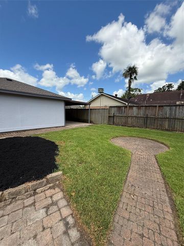 2716 Pine Cone Lane, Pearland, TX 77581