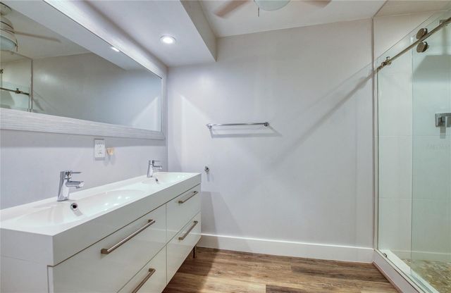 300 BAY PLZ, Treasure Island, FL 33706