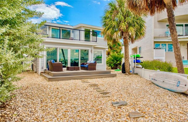 300 BAY PLZ, Treasure Island, FL 33706