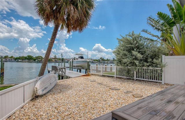 300 BAY PLZ, Treasure Island, FL 33706