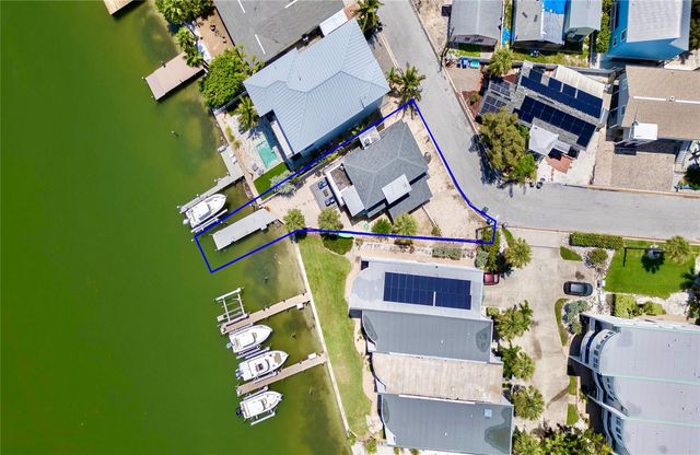 300 BAY PLZ, Treasure Island, FL 33706