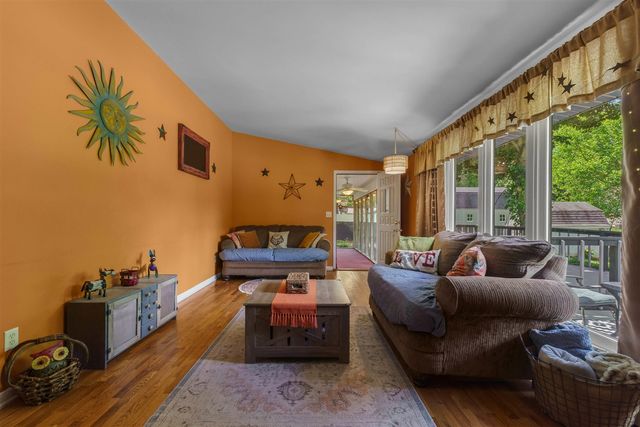 15049 Walters Drive, Marshall, MI 49068