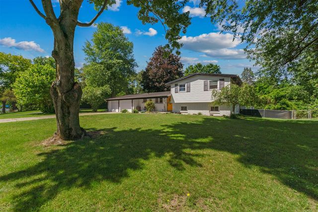 15049 Walters Drive, Marshall, MI 49068