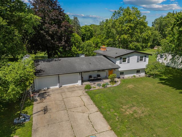 15049 Walters Drive, Marshall, MI 49068