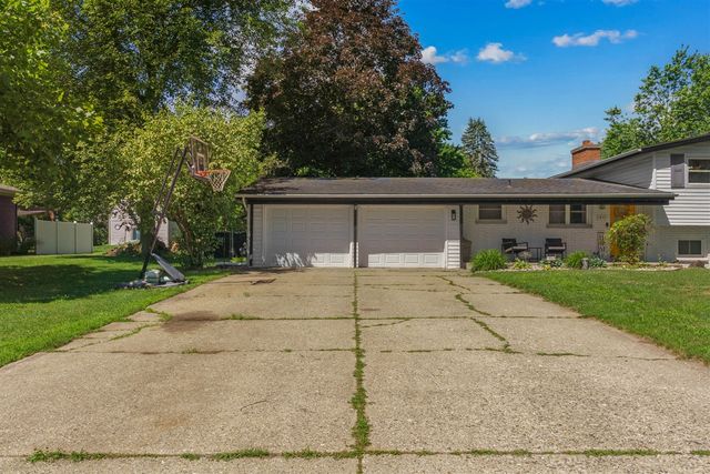 15049 Walters Drive, Marshall, MI 49068