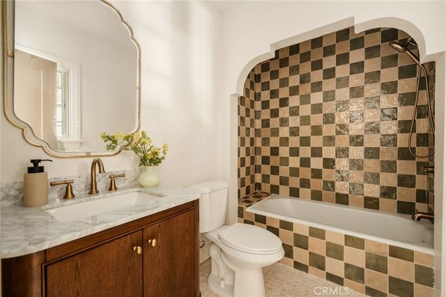 3517 Ellsworth Street, Los Angeles, CA 90026