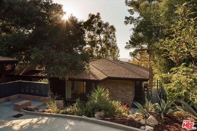 3966 San Rafael Avenue, Los Angeles, CA 90065