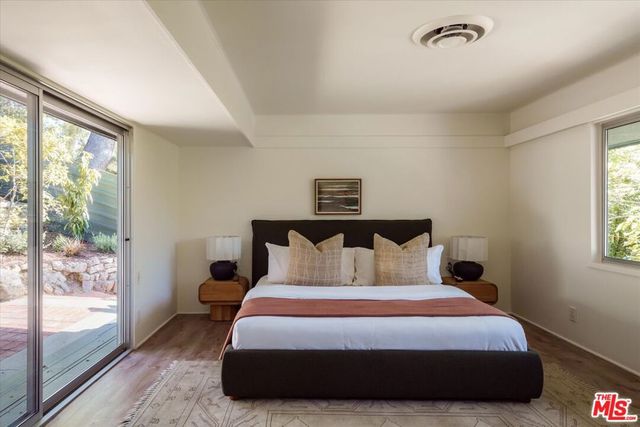 3966 San Rafael Avenue, Los Angeles, CA 90065