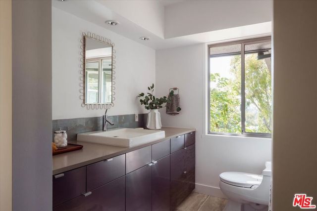 3966 San Rafael Avenue, Los Angeles, CA 90065