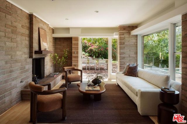 3966 San Rafael Avenue, Los Angeles, CA 90065