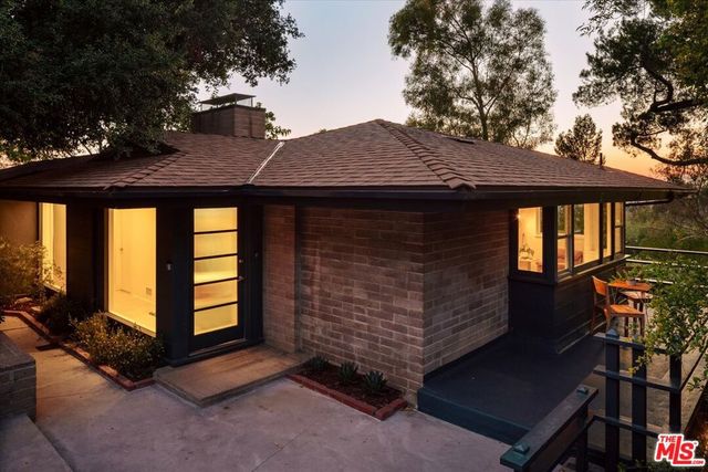 3966 San Rafael Avenue, Los Angeles, CA 90065