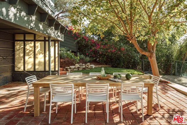 3966 San Rafael Avenue, Los Angeles, CA 90065