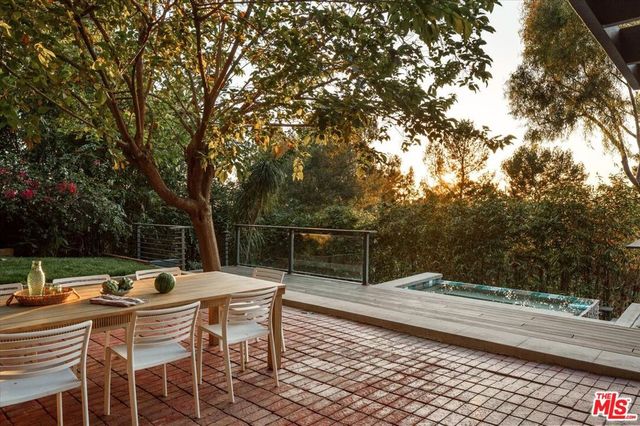 3966 San Rafael Avenue, Los Angeles, CA 90065