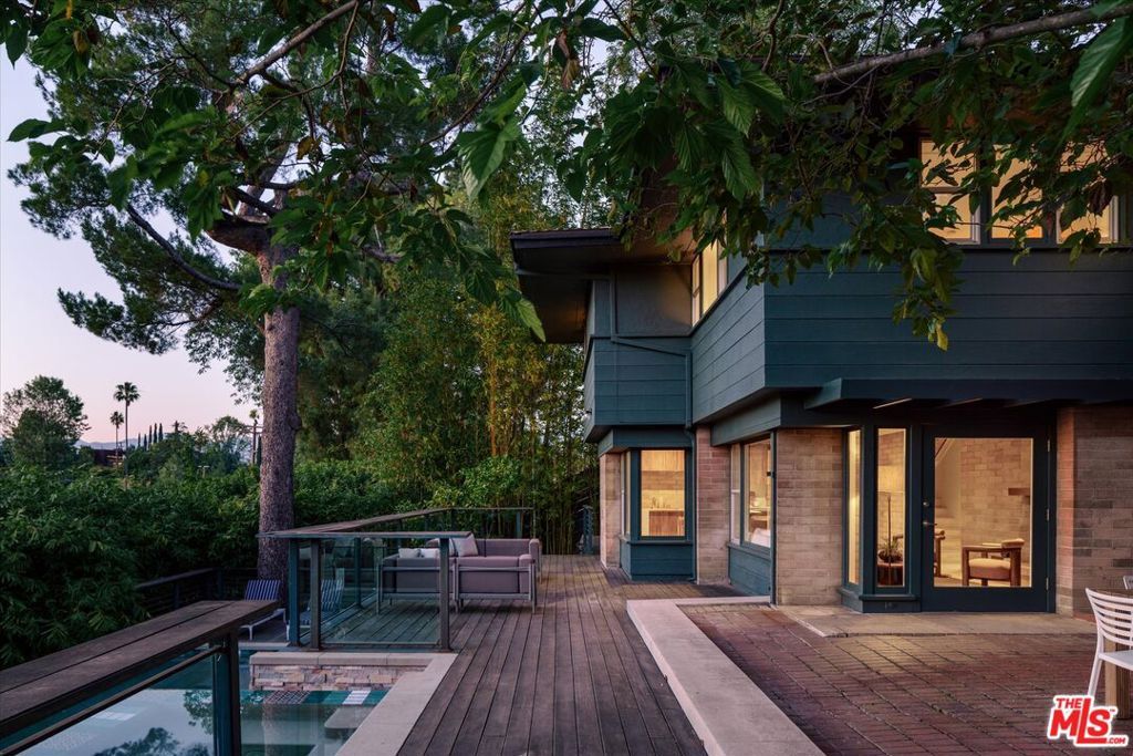 3966 San Rafael Avenue, Los Angeles, CA 90065