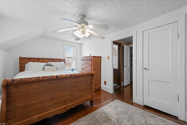 22437 Milner Street, Saint Clair Shores, MI 48081