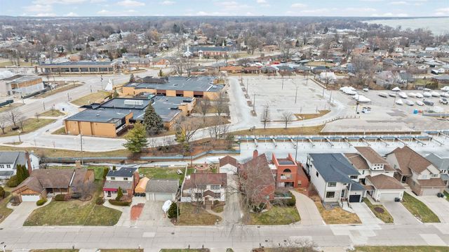 22437 Milner Street, Saint Clair Shores, MI 48081