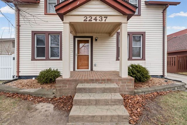 22437 Milner Street, Saint Clair Shores, MI 48081