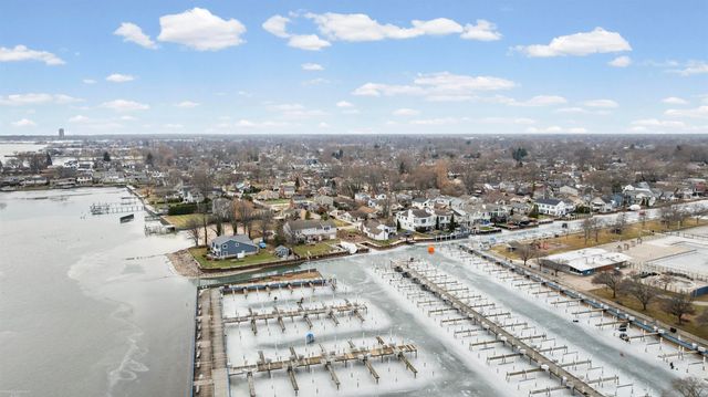 22437 Milner Street, Saint Clair Shores, MI 48081