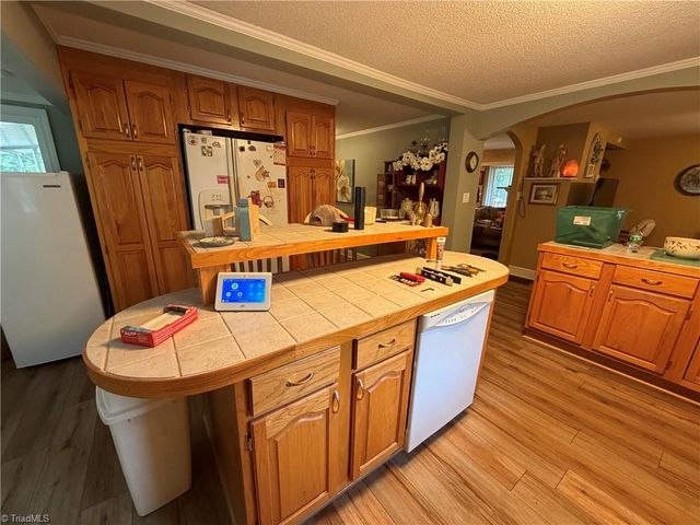 255 Big Oak Road, Elkin, NC 28621
