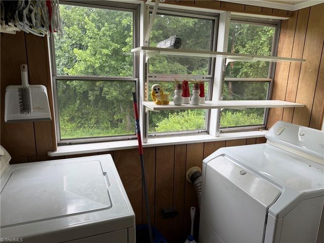 255 Big Oak Road, Elkin, NC 28621