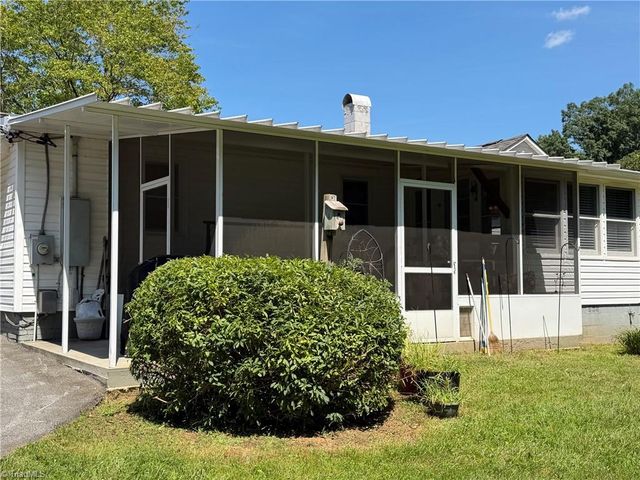 255 Big Oak Road, Elkin, NC 28621