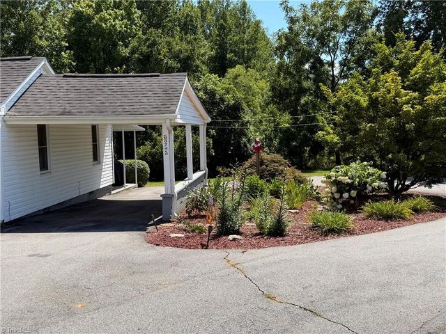 255 Big Oak Road, Elkin, NC 28621