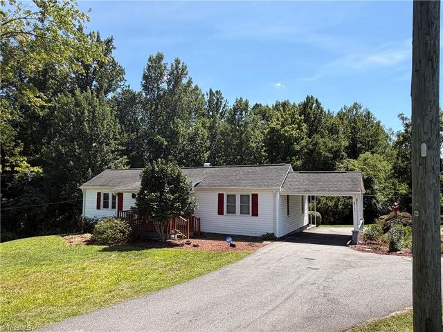 255 Big Oak Road, Elkin, NC 28621