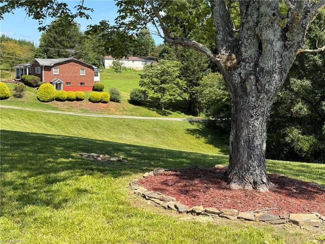 255 Big Oak Road, Elkin, NC 28621