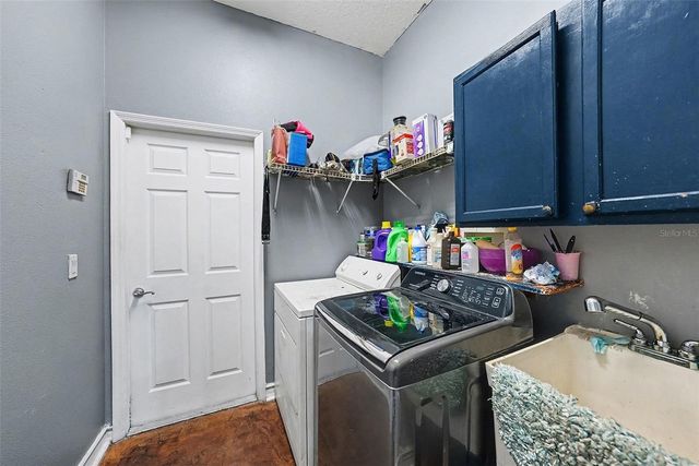 37110 HIGHLAND BLUFF CIRCLE, Dade City, FL 33523