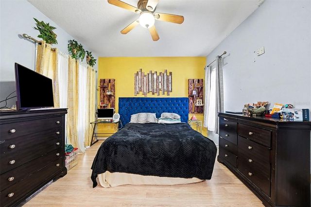 37110 HIGHLAND BLUFF CIRCLE, Dade City, FL 33523