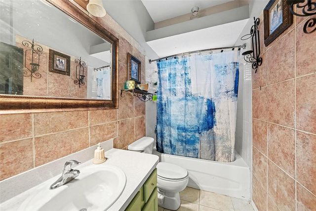 37110 HIGHLAND BLUFF CIRCLE, Dade City, FL 33523