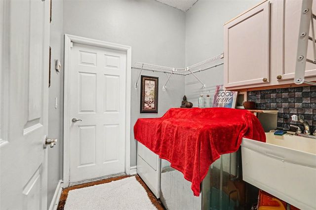 37110 HIGHLAND BLUFF CIRCLE, Dade City, FL 33523