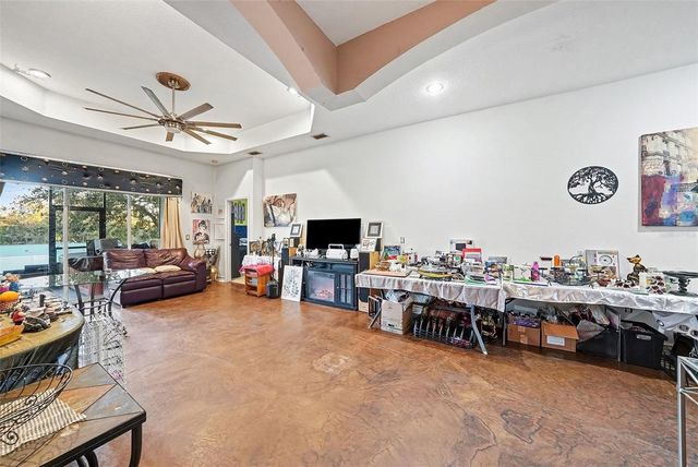 37110 HIGHLAND BLUFF CIRCLE, Dade City, FL 33523