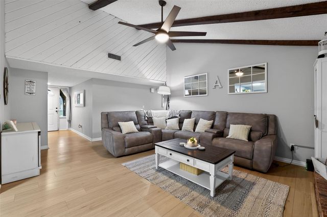 804 PEBBLEWOOD DRIVE, Brandon, FL 33511