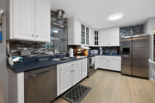 804 PEBBLEWOOD DRIVE, Brandon, FL 33511