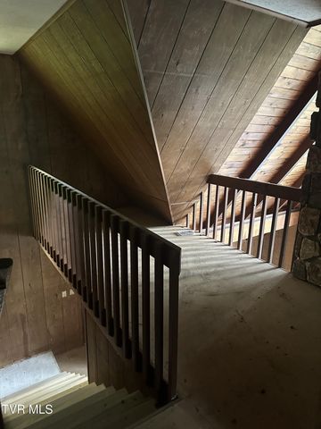 35615 Washington Spring Road, Glade Spring, VA 24340