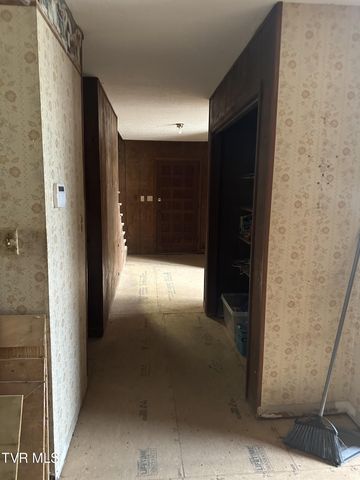 35615 Washington Spring Road, Glade Spring, VA 24340