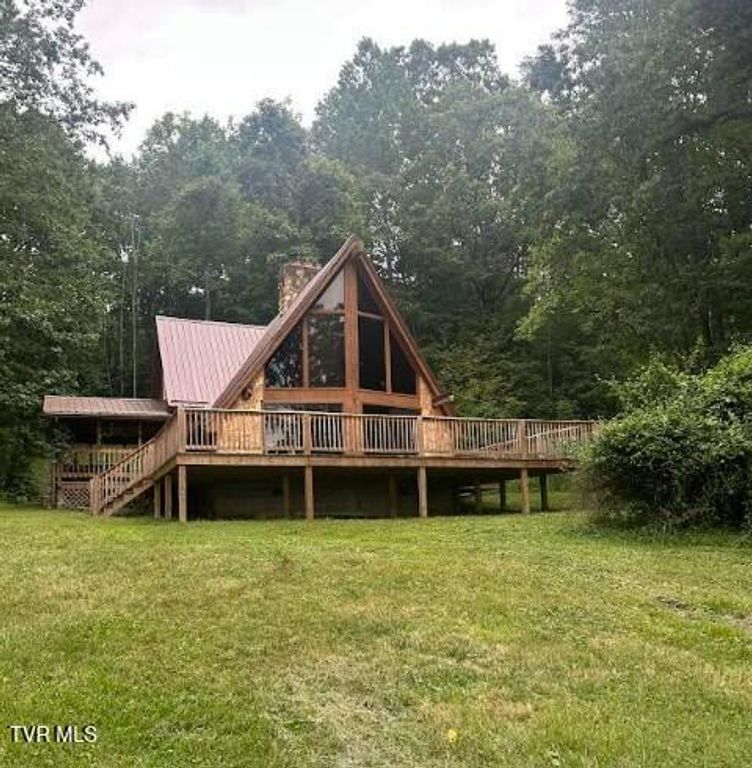 35615 Washington Spring Road, Glade Spring, VA 24340