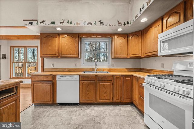 6727 BULL MOOSE CT, Marshall, VA 20115