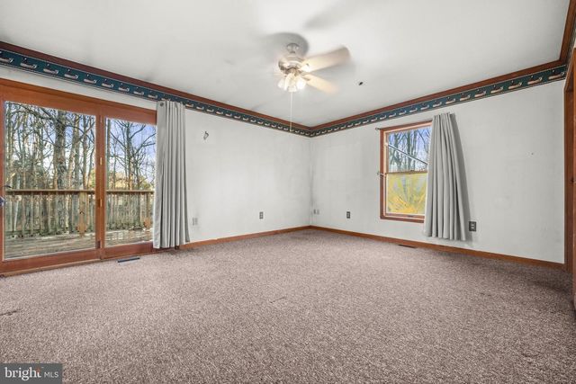 6727 BULL MOOSE CT, Marshall, VA 20115