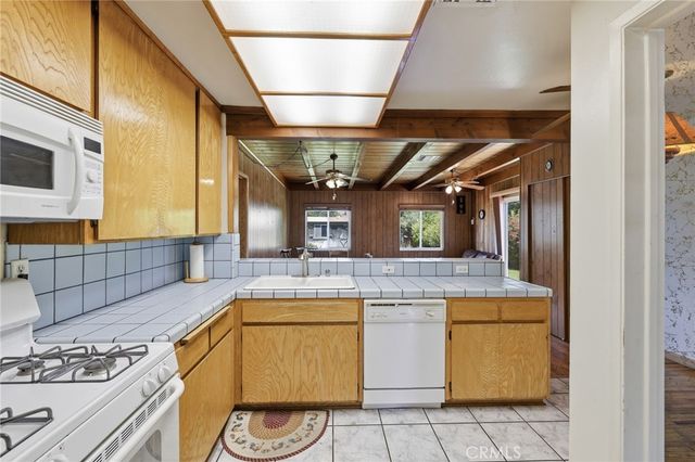 13419 Reliance Street, Arleta, CA 91331