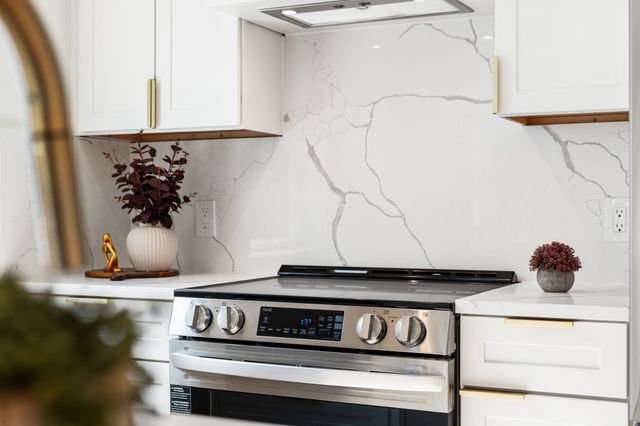 54 Adams 3, Somerville, MA 02145