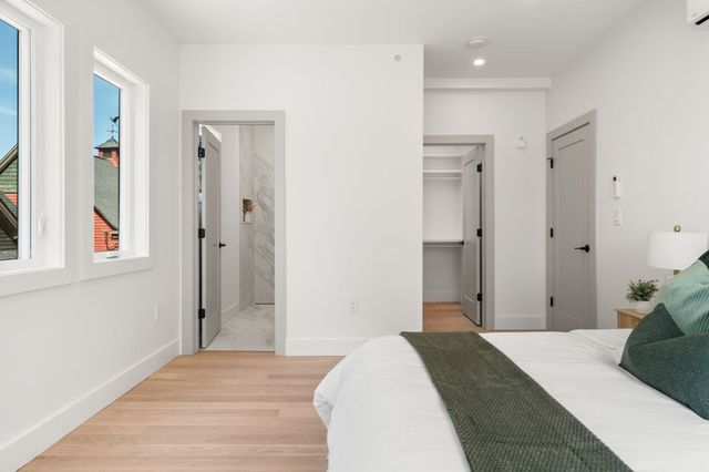 54 Adams 3, Somerville, MA 02145