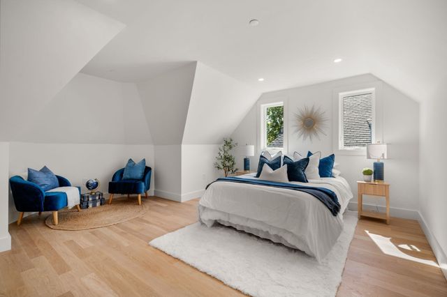 54 Adams 3, Somerville, MA 02145