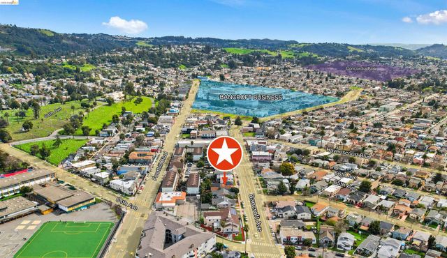 6504 Bancroft Ave, Oakland, CA 94605
