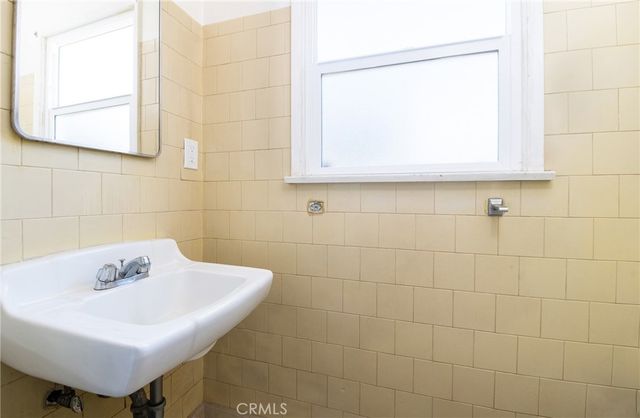 2204 W Victoria, Montebello, CA 90640