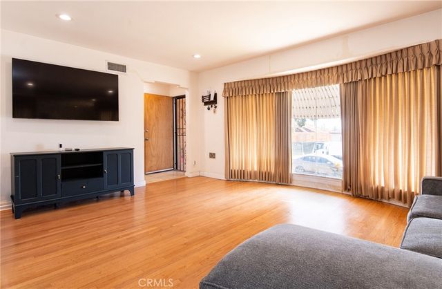 2204 W Victoria, Montebello, CA 90640