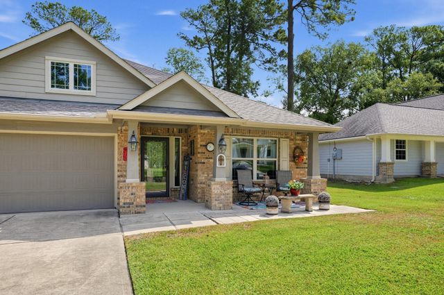 12203 Mustang Avenue, Willis, TX 77378